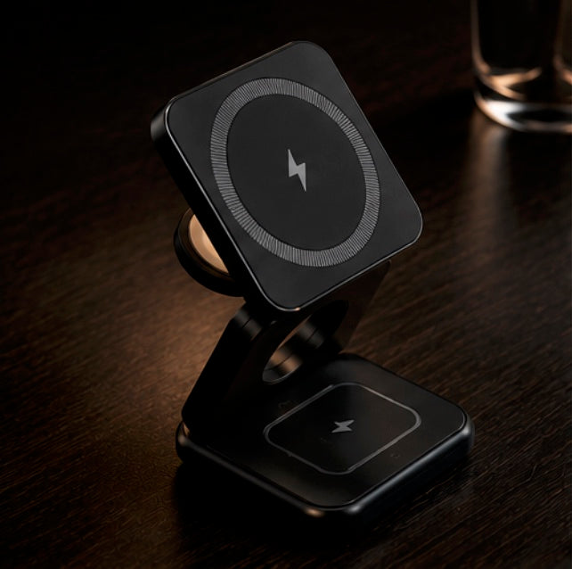 3-1 Magnetic Charging Station